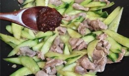 娱乐吃瓜酱用最大的恶意,吃瓜酱用最毒辣眼光剖析幕后真相