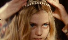 她妈妈的公主在线观看,妈妈视角下的梦幻成长之旅