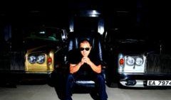 娱乐圈爆料配图网红是谁,网红身份曝光，竟是神秘配图主角！