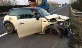 茂名车祸爆料最新消息,多车相撞事故致多人伤亡，救援正在进行中