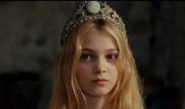 她妈妈的公主在线观看,妈妈视角下的梦幻成长之旅