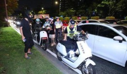 西湖飙车学生爆料视频,学生爆料视频揭露惊人真相