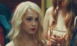 她妈妈的公主在线观看,妈妈视角下的梦幻成长之旅